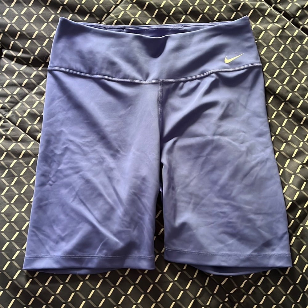 Women’s Nike biker shorts